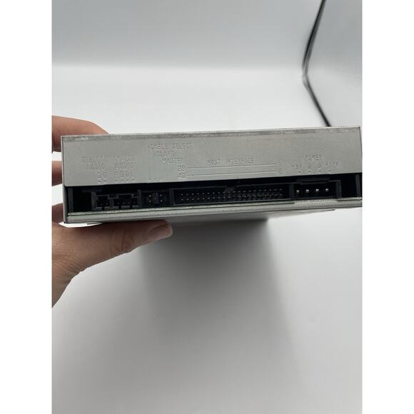 1995 Matsushita-Kotobuki CD-ROM Drive CR-581-J - ATA/ATAPI-4 (Ultra ATA/33) - Picture 7 of 7